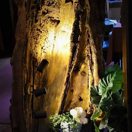 Rotes Kreativ-ferienhaus Holiday home