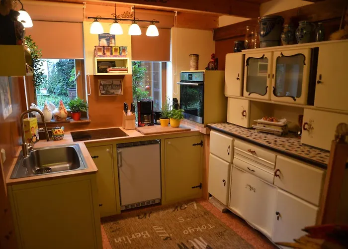 Rotes Kreativ-ferienhaus Bad Lausick